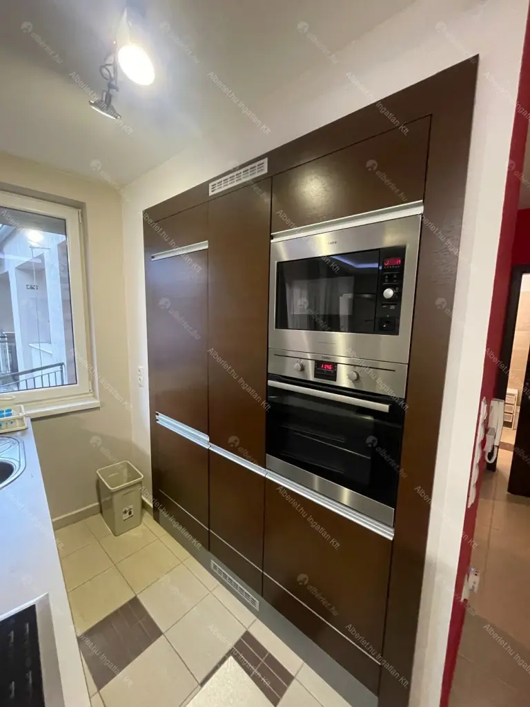 Kiadó albérlet 330000 Ft/hó áron: Budapest, VI. kerület  Rózsa utca. Mérete: 70 nm, 2 szobás | Alberlet.hu - 6663939