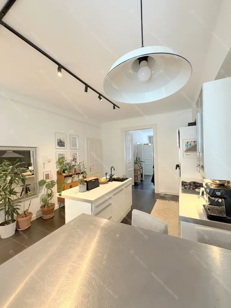 Kiadó albérlet 500000 Ft/hó áron: Budapest, VI. kerület  Rózsa utca. Mérete: 74 nm, 3 szobás | Alberlet.hu - 6684508