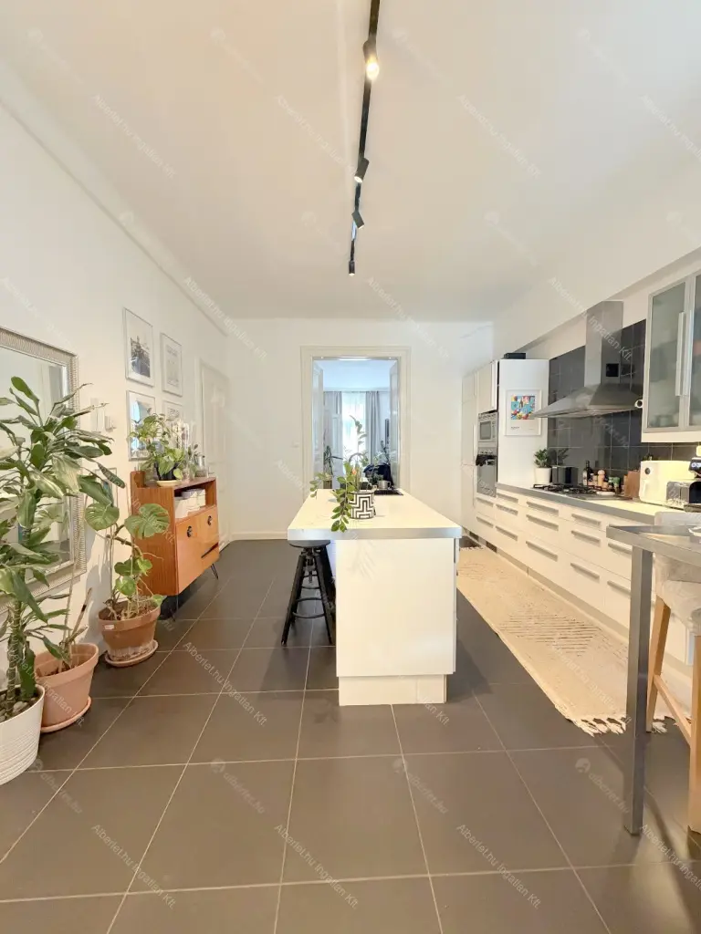 Kiadó albérlet 500000 Ft/hó áron: Budapest, VI. kerület  Rózsa utca. Mérete: 74 nm, 3 szobás | Alberlet.hu - 6684516