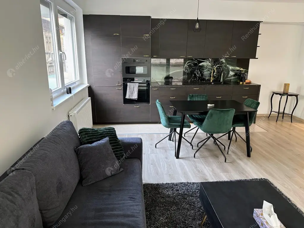 Kiadó albérlet 1000000 Ft/hó áron: Budapest, VI. kerület  Rózsa utca. Mérete: 78 nm, 4 szobás | Alberlet.hu - 6496362