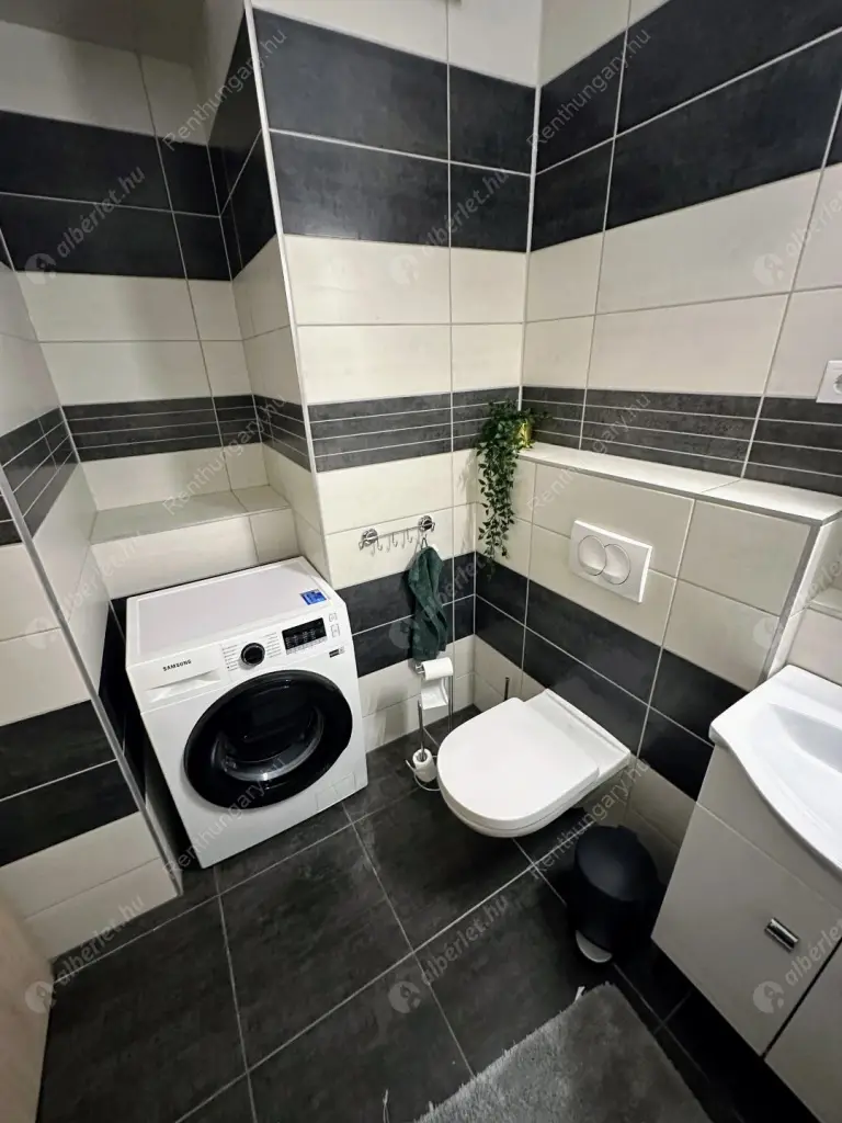 Kiadó albérlet 1000000 Ft/hó áron: Budapest, VI. kerület  Rózsa utca. Mérete: 78 nm, 4 szobás | Alberlet.hu - 6496385