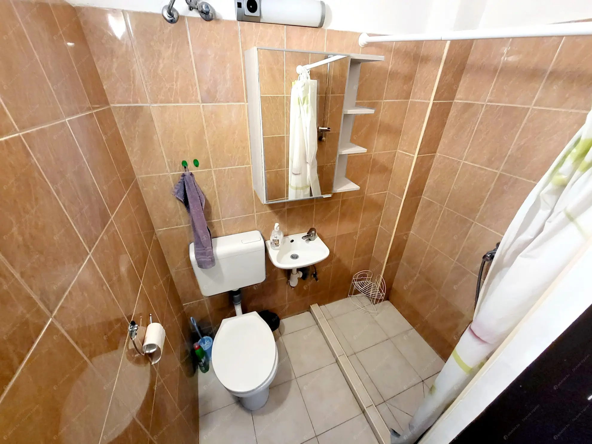 Kiadó albérlet 175000 Ft/hó áron: Budapest, VI. kerület  Székely Bertalan utca. Mérete: 28 nm, 1 szobás | Alberlet.hu - 6571138