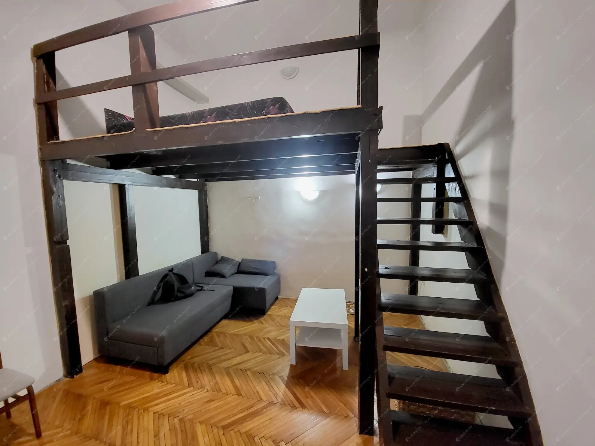 Kiadó albérlet 175000 Ft/hó áron: Budapest, VI. kerület  Székely Bertalan utca. Mérete: 28 nm, 1 szobás | Alberlet.hu - 6571140