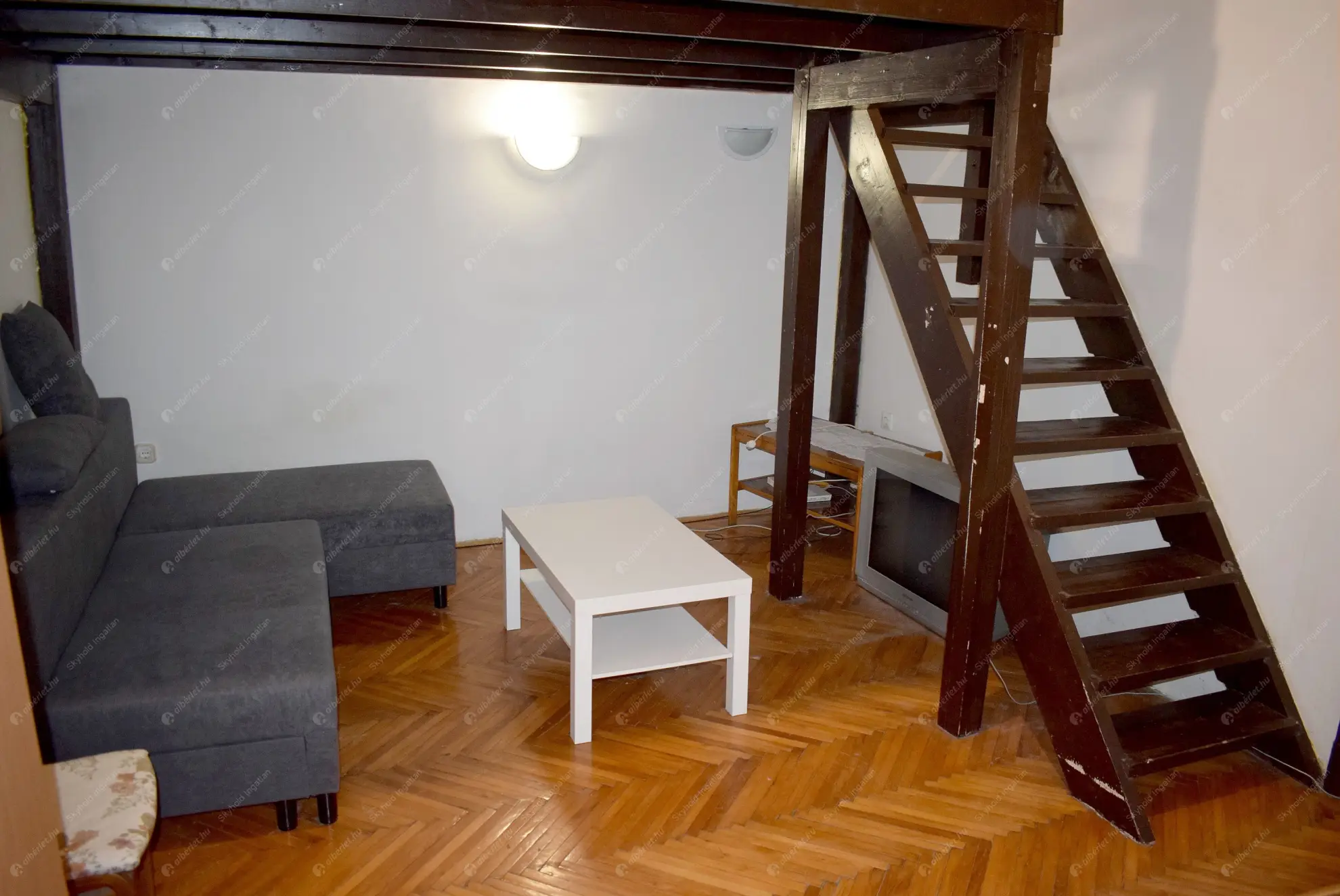 Kiadó albérlet 175000 Ft/hó áron: Budapest, VI. kerület  Székely Bertalan utca. Mérete: 28 nm, 1 szobás | Alberlet.hu - 6571146