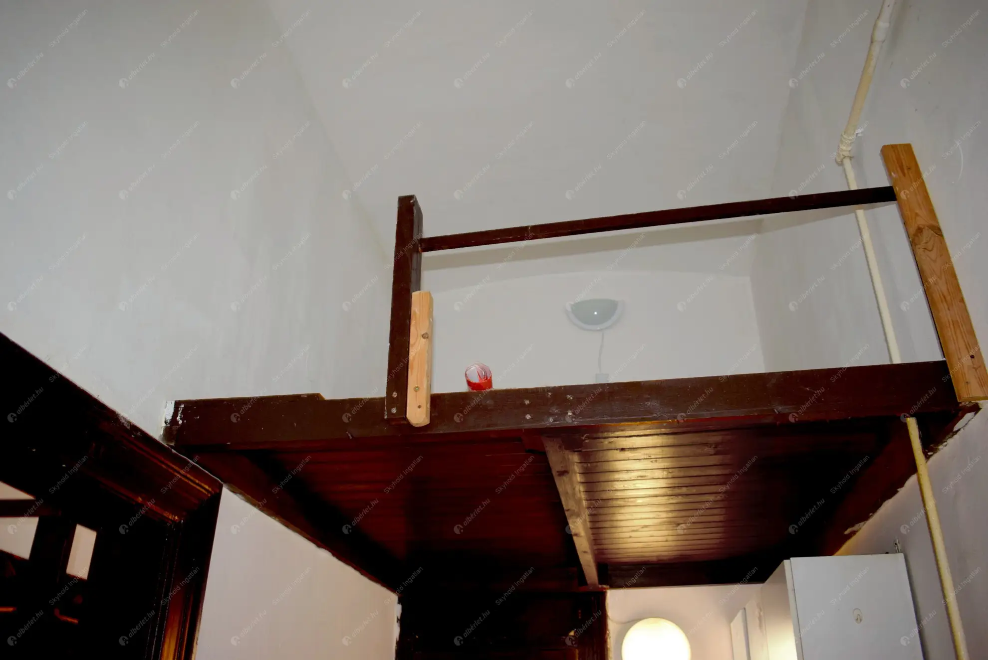 Kiadó albérlet 175000 Ft/hó áron: Budapest, VI. kerület  Székely Bertalan utca. Mérete: 28 nm, 1 szobás | Alberlet.hu - 6571152