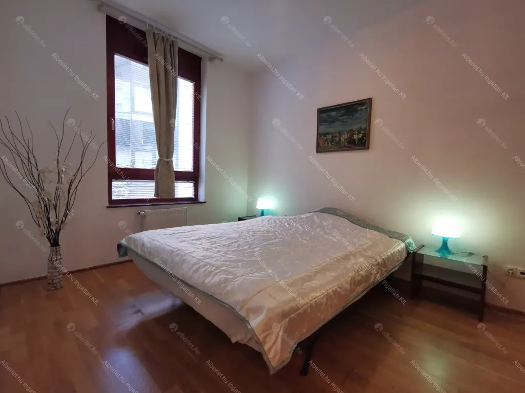 Kiadó albérlet 290000 Ft/hó áron: Budapest, VI. kerület  Székely Mihály utca. Mérete: 42 nm, 2 szobás | Alberlet.hu - 6698470