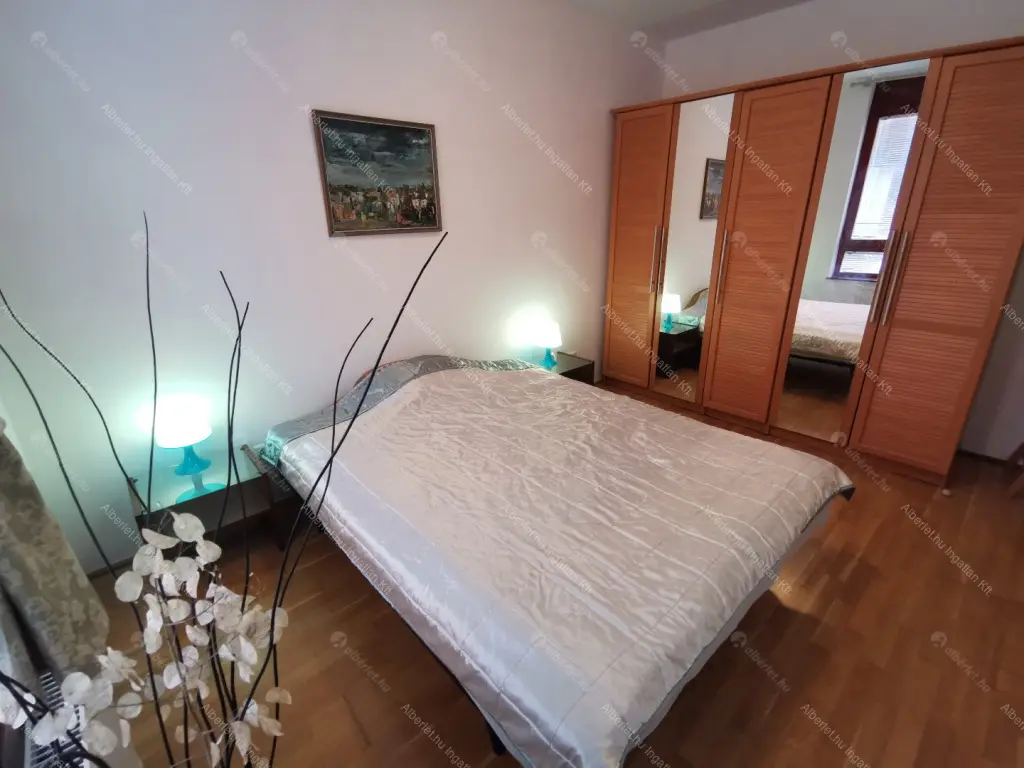 Kiadó albérlet 290000 Ft/hó áron: Budapest, VI. kerület  Székely Mihály utca. Mérete: 42 nm, 2 szobás | Alberlet.hu - 6698472