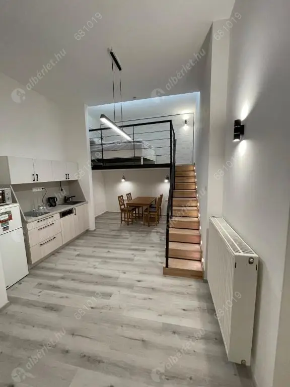 Kiadó albérlet 250000 Ft/hó áron: Budapest, VI. kerület  Székely Mihály utca. Mérete: 45 nm, 2 szobás | Alberlet.hu - 6622089