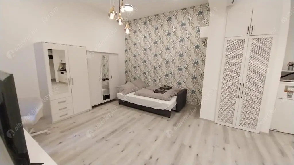 Kiadó albérlet 250000 Ft/hó áron: Budapest, VI. kerület  Székely Mihály utca. Mérete: 45 nm, 2 szobás | Alberlet.hu - 6622090