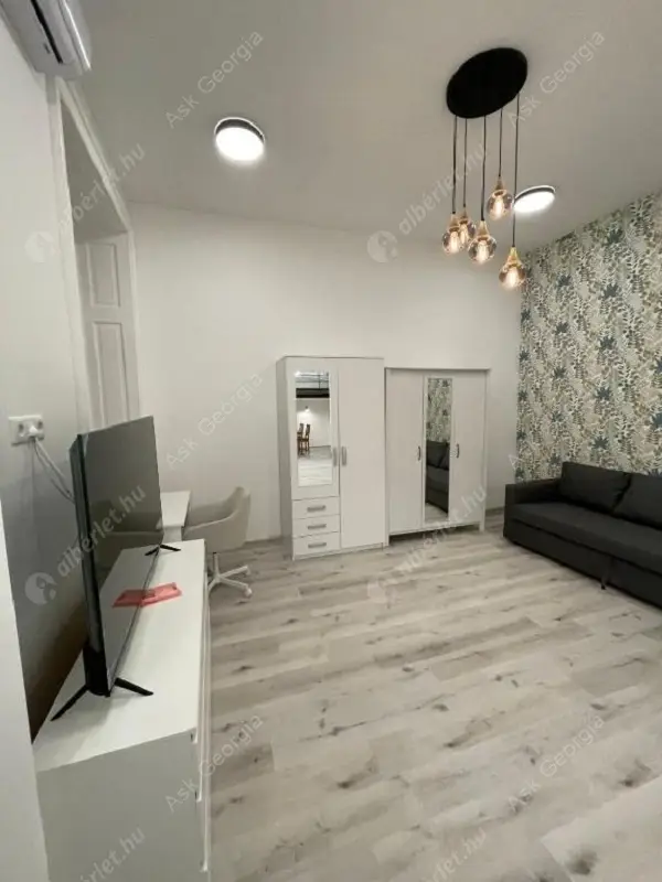 Kiadó albérlet 250000 Ft/hó áron: Budapest, VI. kerület  Székely Mihály utca. Mérete: 45 nm, 1 szobás | Alberlet.hu - 6627428