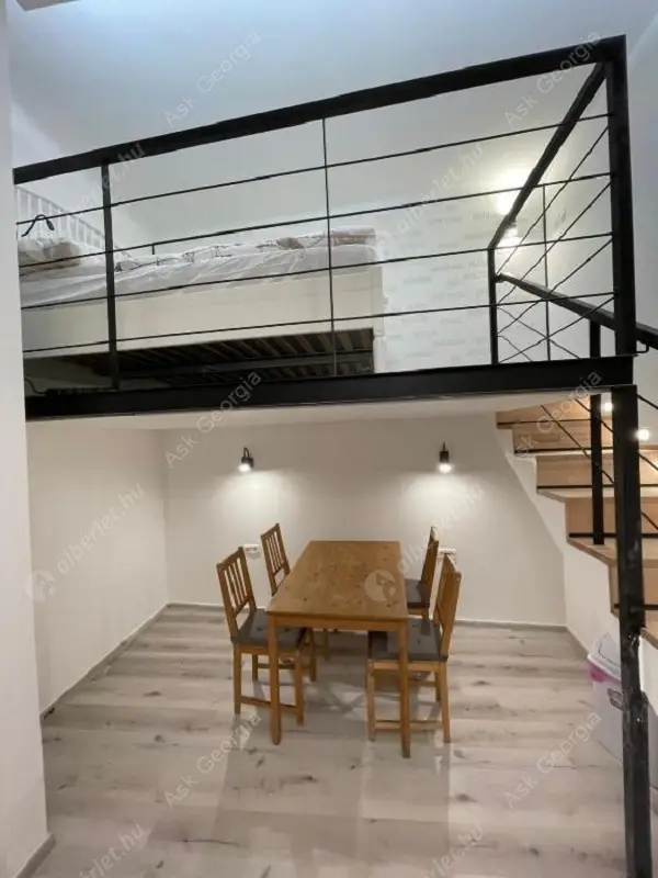 Kiadó albérlet 250000 Ft/hó áron: Budapest, VI. kerület  Székely Mihály utca. Mérete: 45 nm, 1 szobás | Alberlet.hu - 6627434