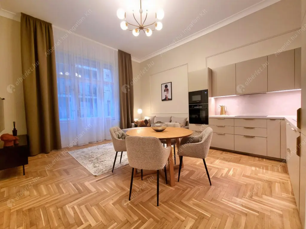 Kiadó albérlet 620000 Ft/hó áron: Budapest, VI. kerület  Székely Mihály utca. Mérete: 90 nm, 3 szobás | Alberlet.hu - 6605217