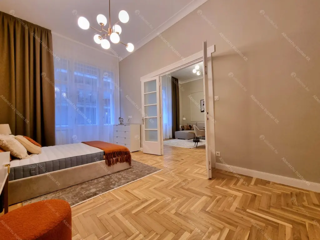 Kiadó albérlet 590000 Ft/hó áron: Budapest, VI. kerület  Székely Mihály utca. Mérete: 90 nm, 3 szobás | Alberlet.hu - 6654438