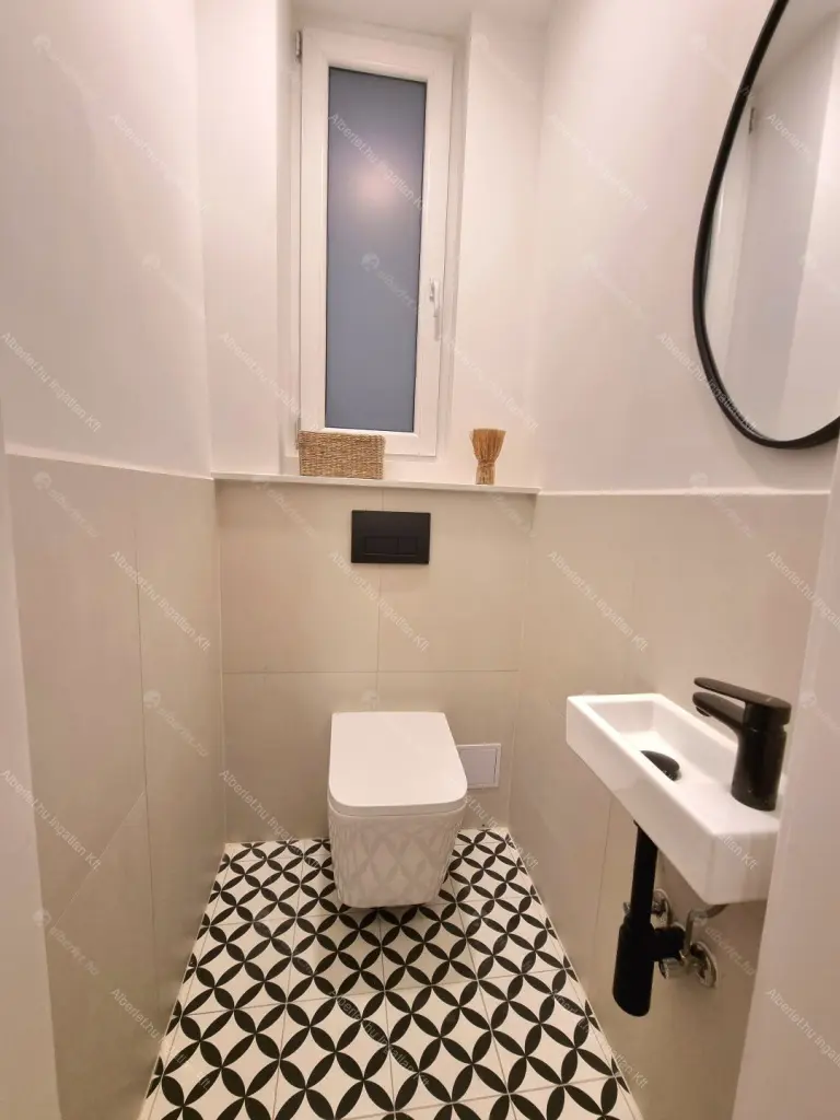 Kiadó albérlet 590000 Ft/hó áron: Budapest, VI. kerület  Székely Mihály utca. Mérete: 90 nm, 3 szobás | Alberlet.hu - 6654446