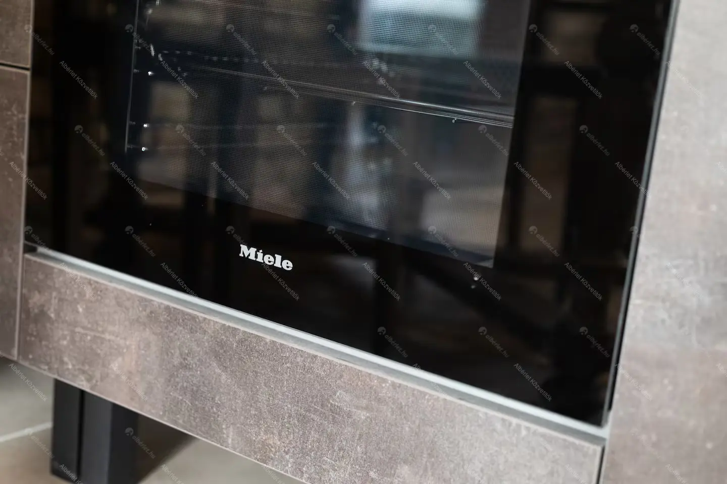 Kiadó albérlet 330000 Ft/hó áron: Budapest, VI. kerület  Szinyei Merse utca. Mérete: 47 nm, 2 szobás | Alberlet.hu - 6659972