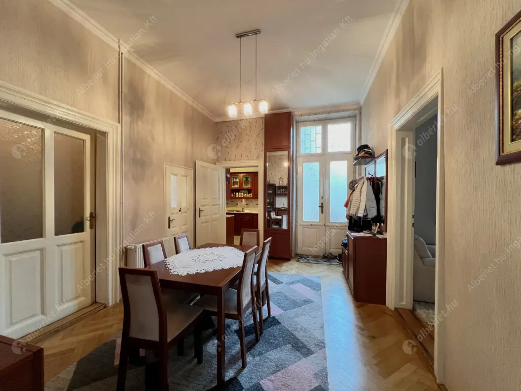 Kiadó albérlet 375000 Ft/hó áron: Budapest, VI. kerület  Szív utca. Mérete: 110 nm, 3 szobás | Alberlet.hu - 6514248