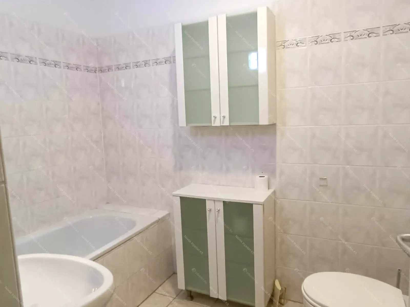 Kiadó albérlet 220000 Ft/hó áron: Budapest, VI. kerület  Szív utca. Mérete: 34 nm, 1 szobás | Alberlet.hu - 6677890