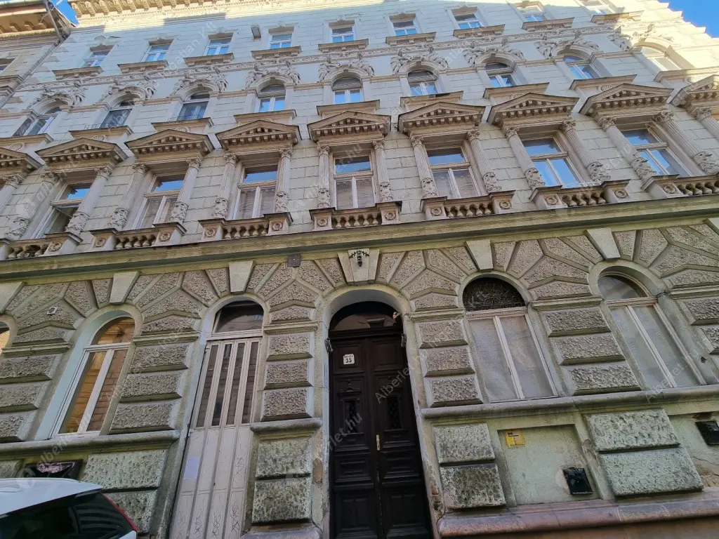 Kiadó albérlet 240000 Ft/hó áron: Budapest, VI. kerület  Szív utca. Mérete: 45 nm, 2 szobás | Alberlet.hu - 6584433