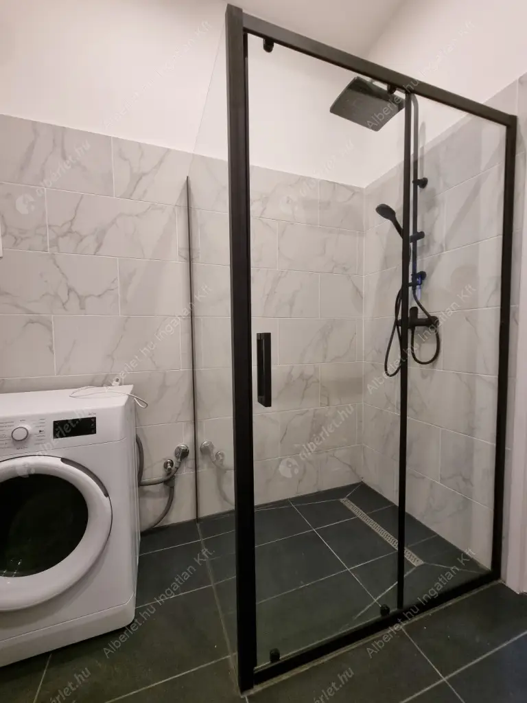 Kiadó albérlet 240000 Ft/hó áron: Budapest, VI. kerület  Szív utca. Mérete: 45 nm, 2 szobás | Alberlet.hu - 6584434