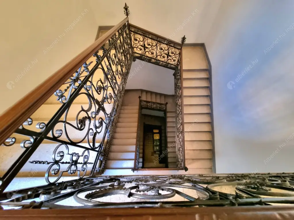 Kiadó albérlet 240000 Ft/hó áron: Budapest, VI. kerület  Szív utca. Mérete: 45 nm, 2 szobás | Alberlet.hu - 6584441