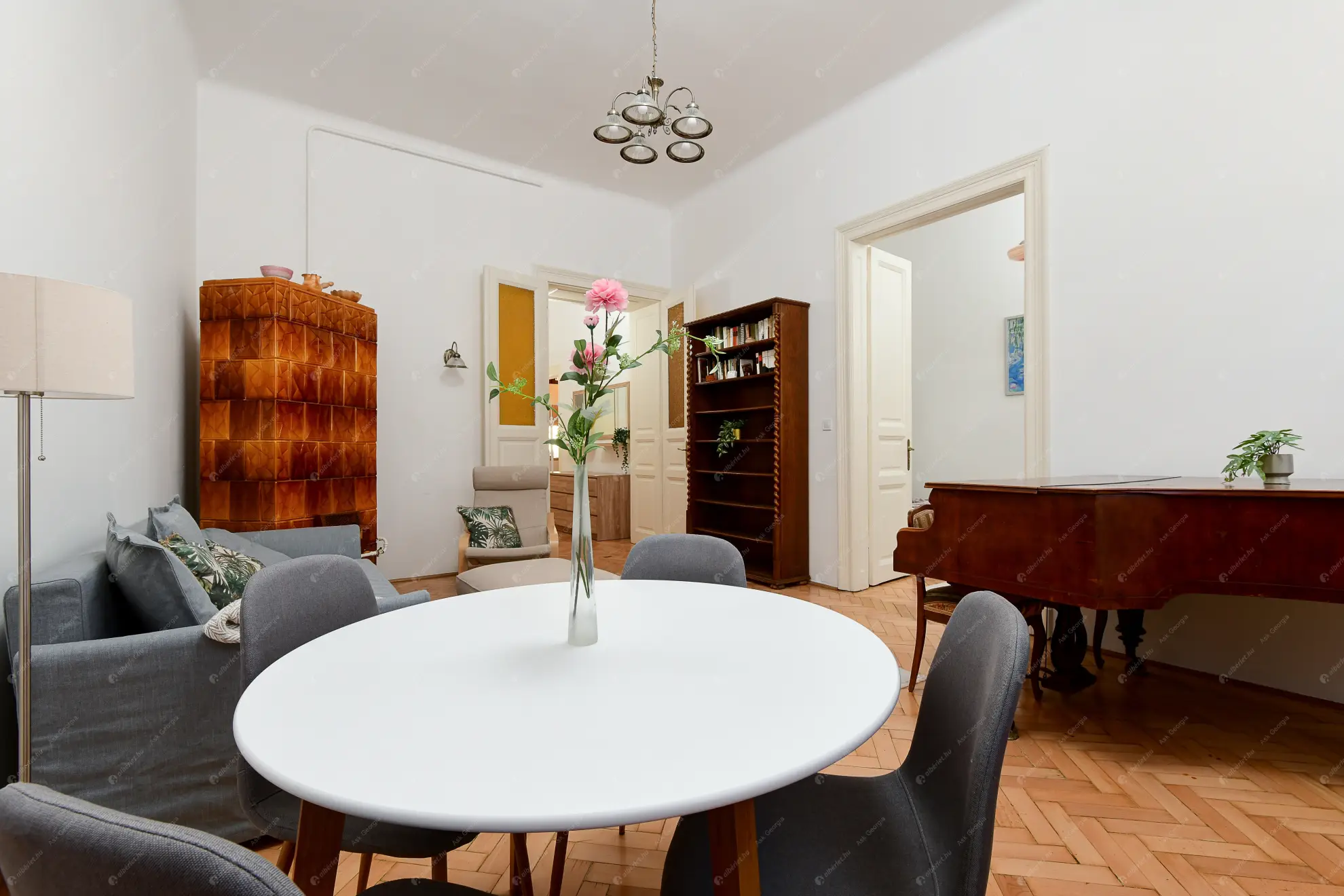 Kiadó albérlet 270000 Ft/hó áron: Budapest, VI. kerület  Szív utca. Mérete: 65 nm, 2 szobás | Alberlet.hu - 6575545