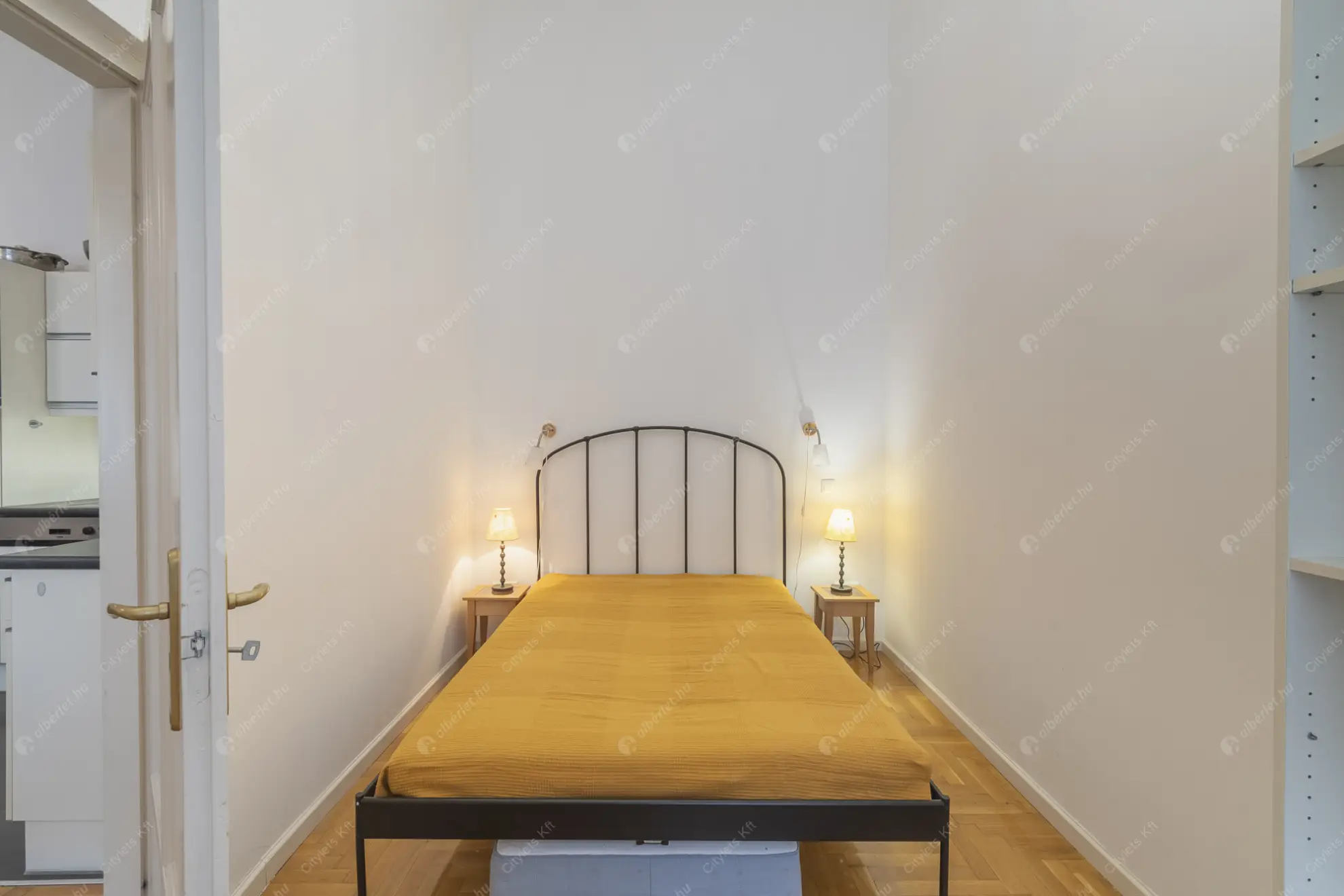 Kiadó albérlet 320000 Ft/hó áron: Budapest, VI. kerület  Szív utca. Mérete: 65 nm, 3 szobás | Alberlet.hu - 6601581