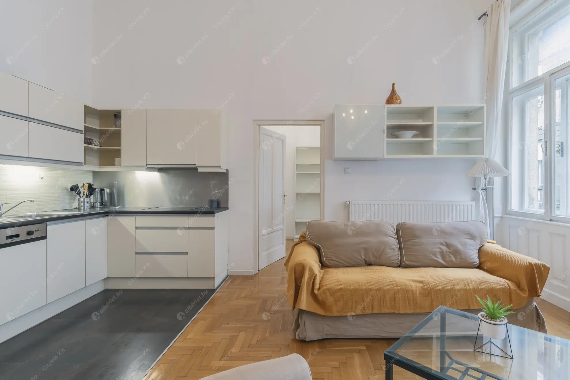 Kiadó albérlet 320000 Ft/hó áron: Budapest, VI. kerület  Szív utca. Mérete: 65 nm, 3 szobás | Alberlet.hu - 6603804