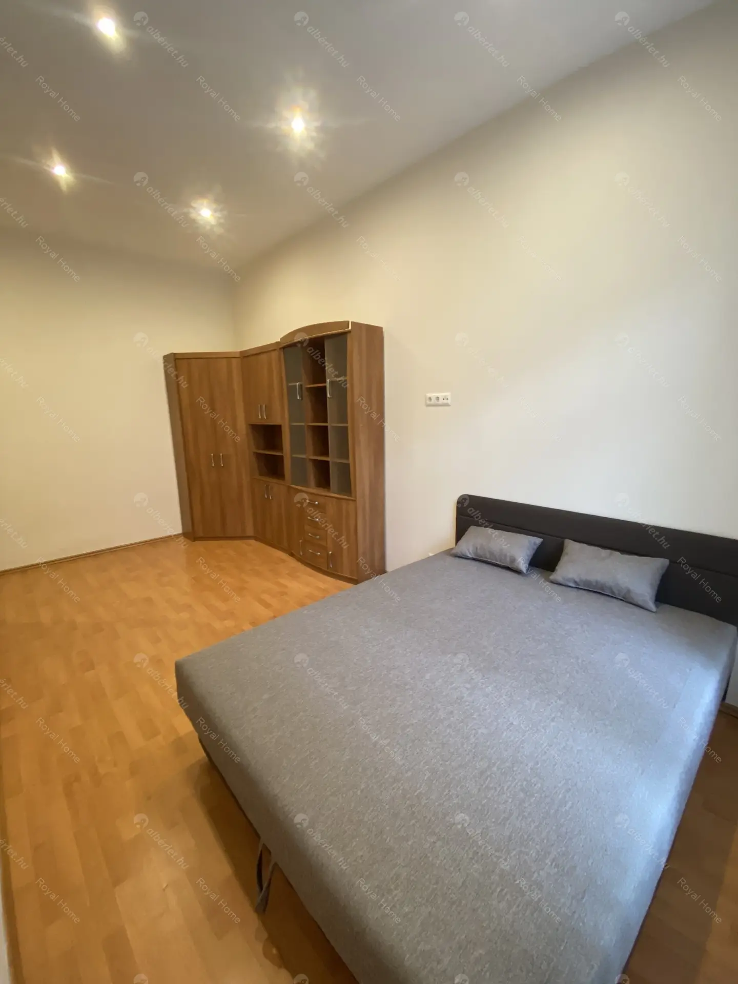 Kiadó albérlet 299000 Ft/hó áron: Budapest, VI. kerület  Szív utca. Mérete: 67 nm, 3 szobás | Alberlet.hu - 6324500