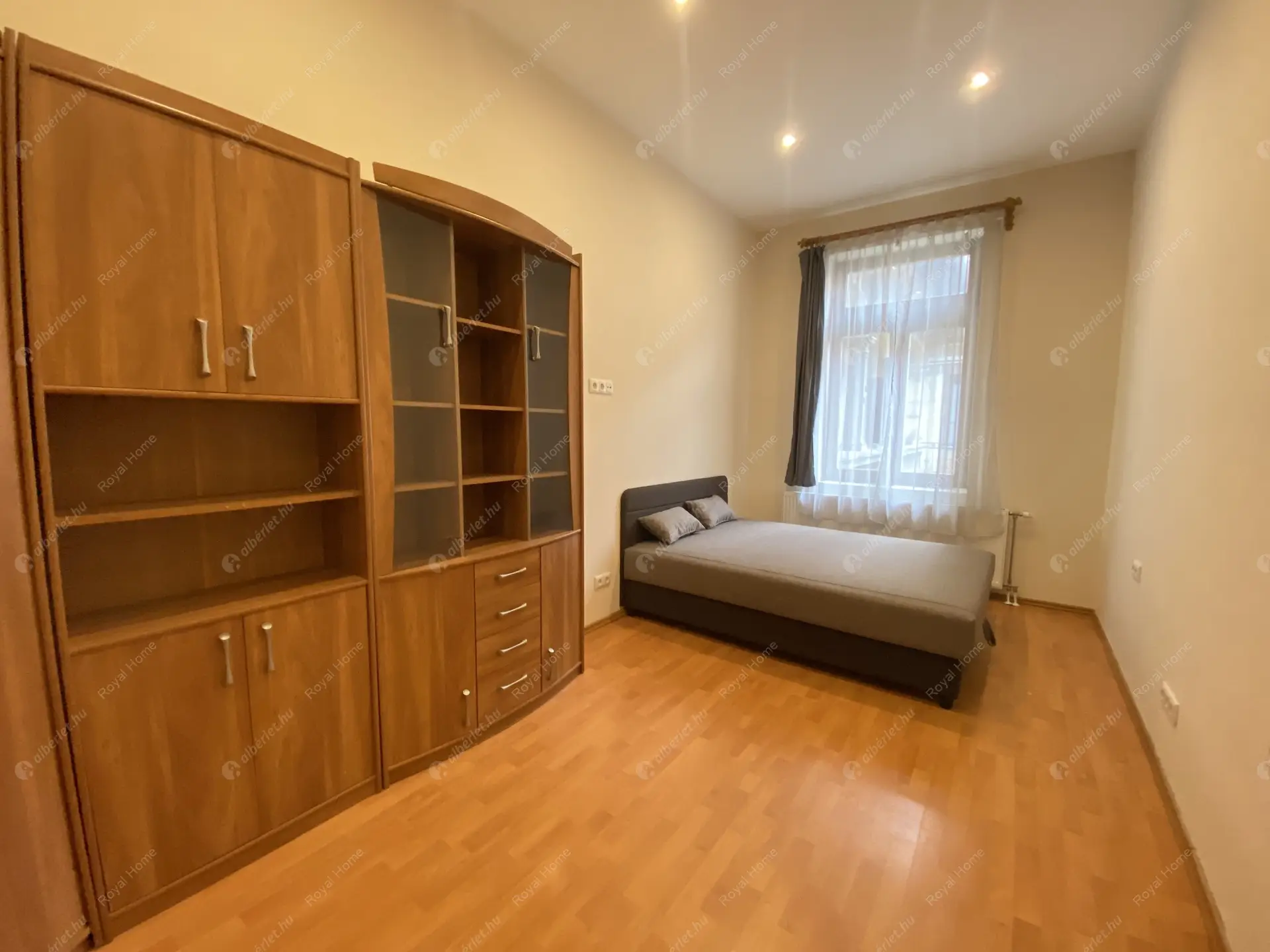 Kiadó albérlet 299000 Ft/hó áron: Budapest, VI. kerület  Szív utca. Mérete: 67 nm, 3 szobás | Alberlet.hu - 6324501