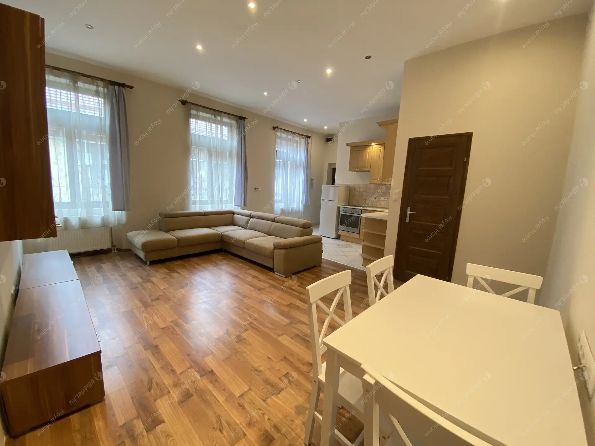 Kiadó albérlet 299000 Ft/hó áron: Budapest, VI. kerület  Szív utca. Mérete: 67 nm, 3 szobás | Alberlet.hu - 6324505