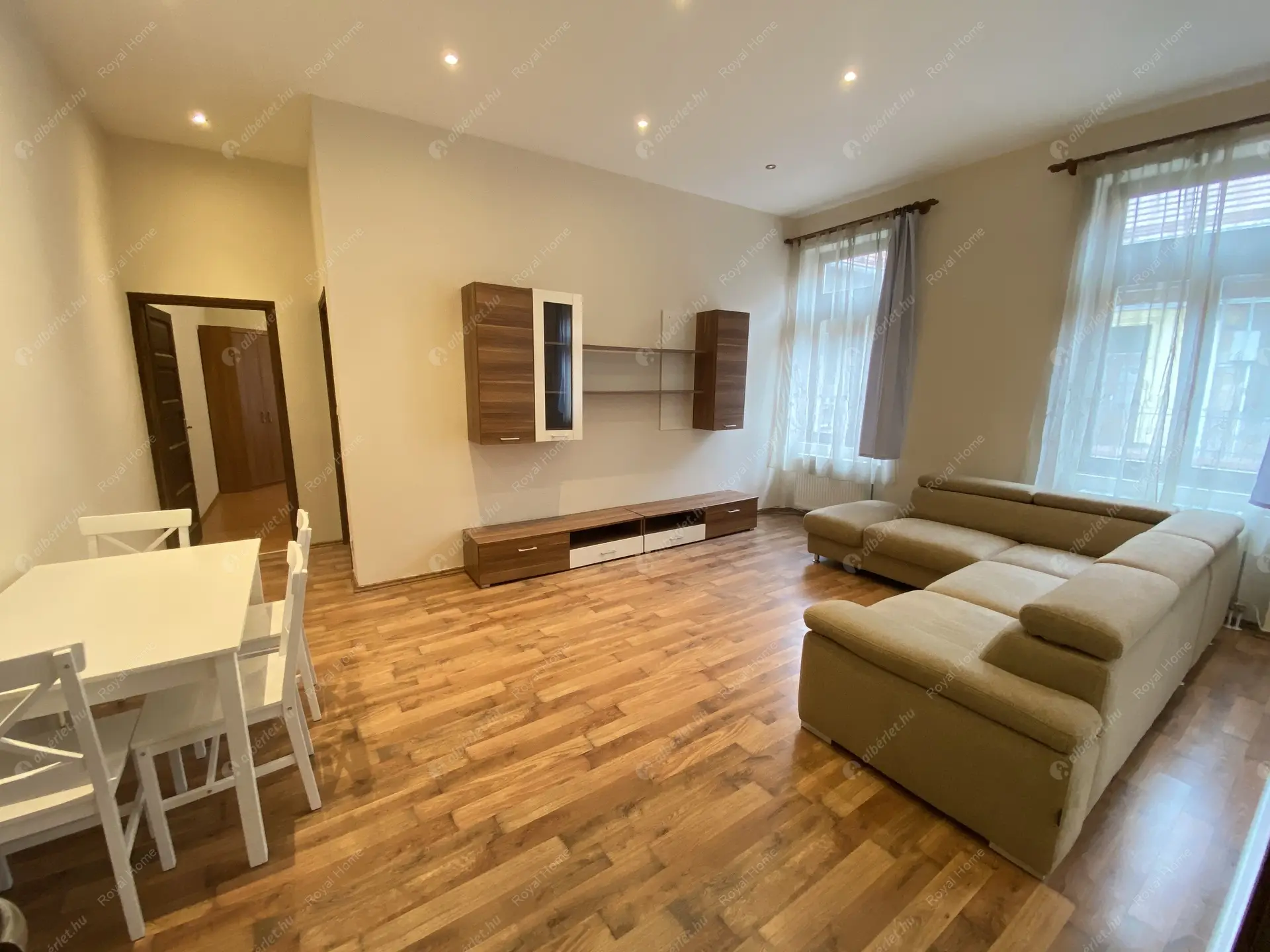 Kiadó albérlet 299000 Ft/hó áron: Budapest, VI. kerület  Szív utca. Mérete: 67 nm, 3 szobás | Alberlet.hu - 6324509