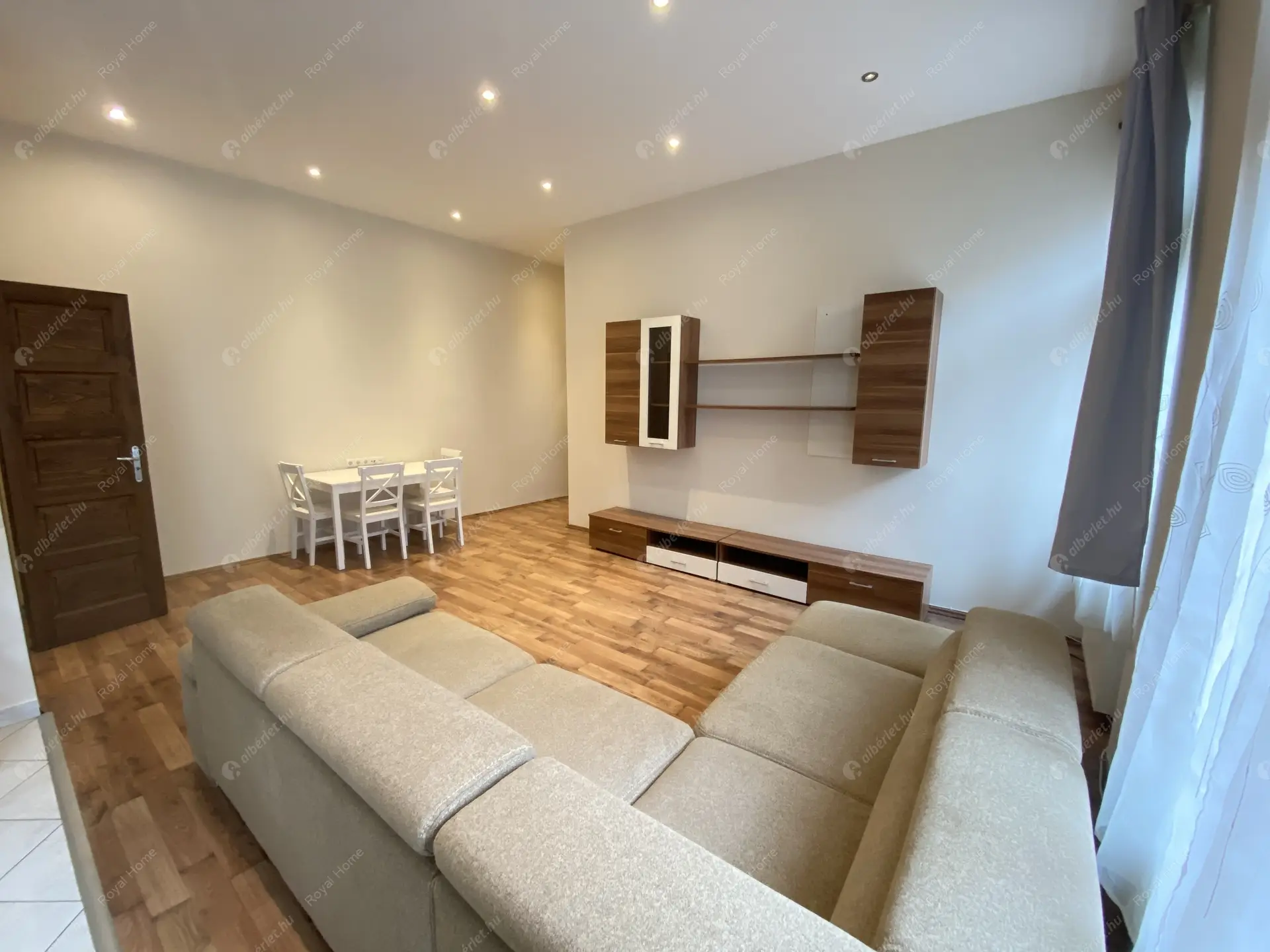 Kiadó albérlet 299000 Ft/hó áron: Budapest, VI. kerület  Szív utca. Mérete: 67 nm, 3 szobás | Alberlet.hu - 6324510