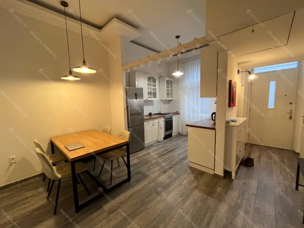 Kiadó albérlet 300000 Ft/hó áron: Budapest, VI. kerület  Szív utca. Mérete: 71 nm, 2 szobás | Alberlet.hu - 6683904