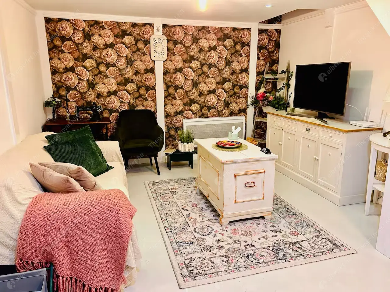 Kiadó albérlet 230000 Ft/hó áron: Budapest, VI. kerület  Szófia utca. Mérete: 35 nm, 1 szobás | Alberlet.hu - 6609796