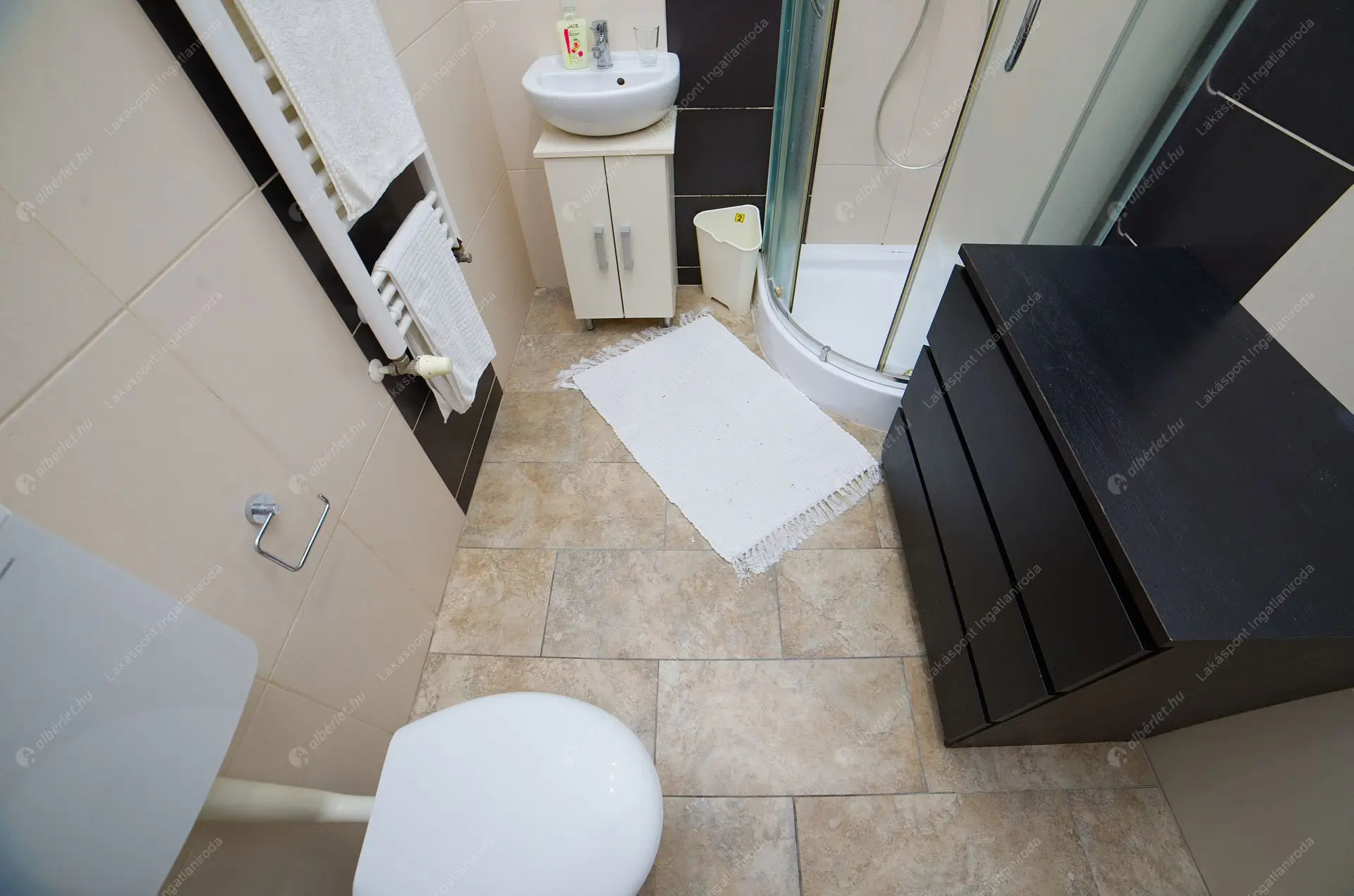 Kiadó albérlet 269000 Ft/hó áron: Budapest, VI. kerület  Szófia utca. Mérete: 55 nm, 1 szobás | Alberlet.hu - 6613735