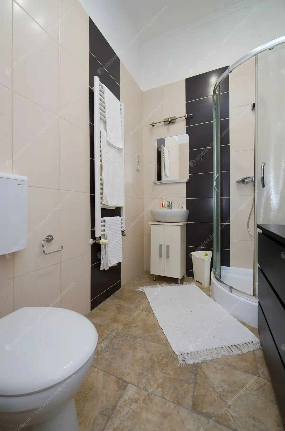 Kiadó albérlet 270000 Ft/hó áron: Budapest, VI. kerület  Szófia utca. Mérete: 55 nm, 1 szobás | Alberlet.hu - 6621573