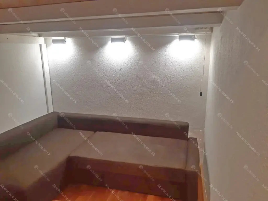 Kiadó albérlet 180000 Ft/hó áron: Budapest, VI. kerület  Szondi utca. Mérete: 25 nm, 1 szobás | Alberlet.hu - 6689196