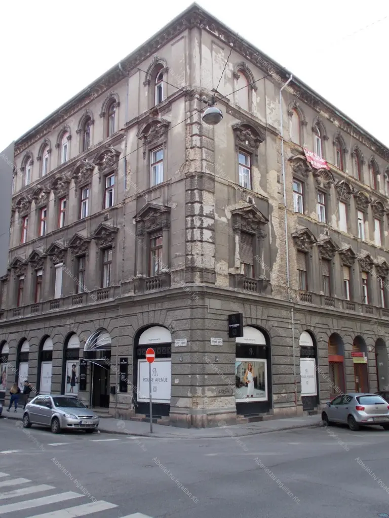 Kiadó albérlet 180000 Ft/hó áron: Budapest, VI. kerület  Szondi utca. Mérete: 25 nm, 1 szobás | Alberlet.hu - 6689199