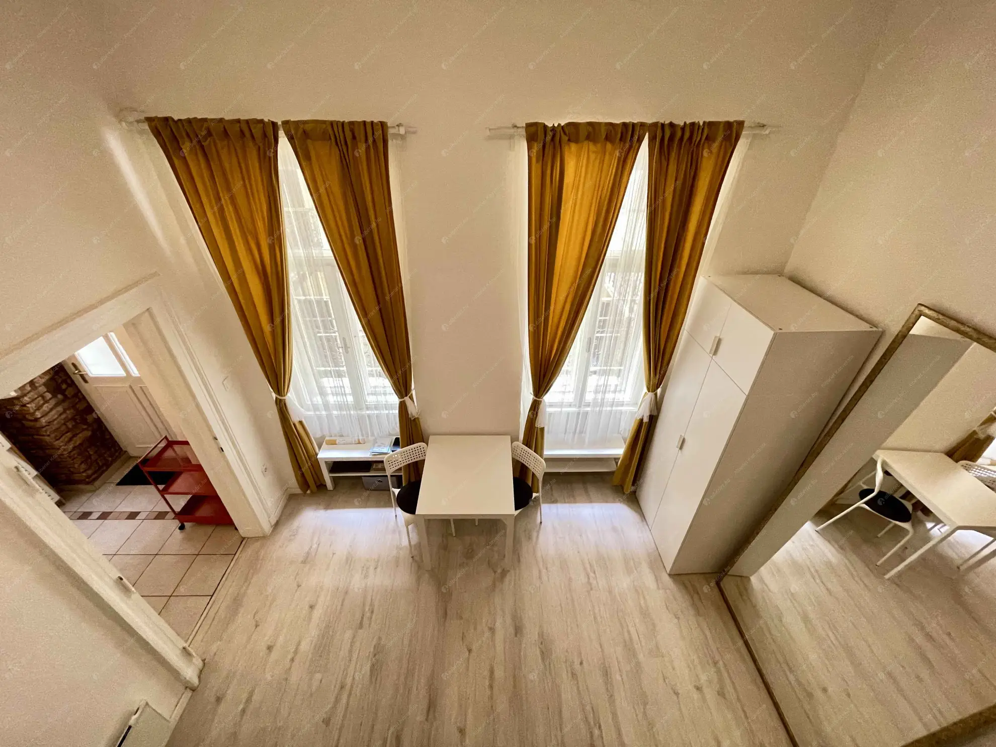 Kiadó albérlet 180000 Ft/hó áron: Budapest, VI. kerület  Szondi utca. Mérete: 28 nm, 1 szobás | Alberlet.hu - 6611131