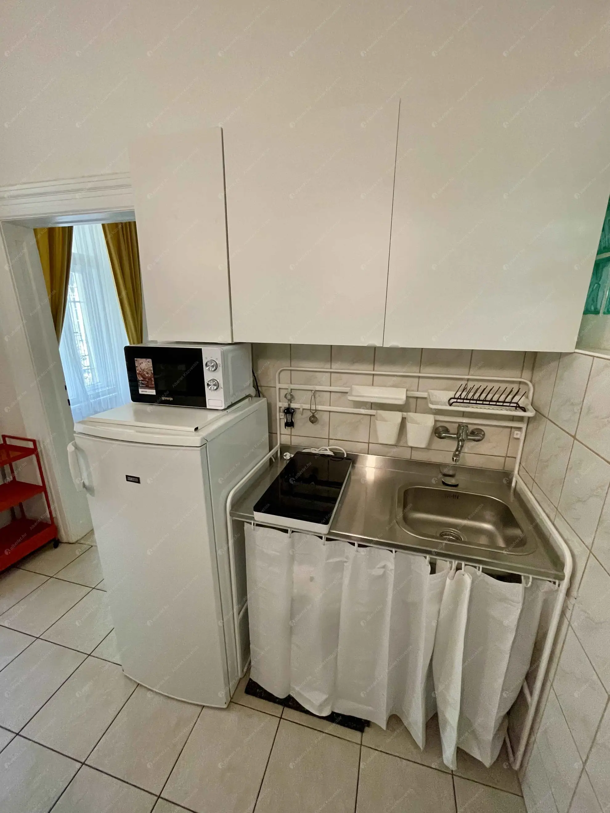 Kiadó albérlet 180000 Ft/hó áron: Budapest, VI. kerület  Szondi utca. Mérete: 28 nm, 1 szobás | Alberlet.hu - 6611134