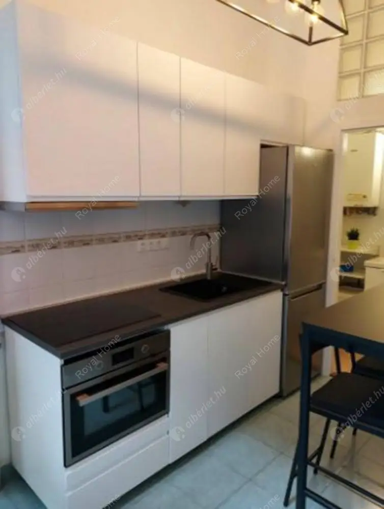 Kiadó albérlet 250000 Ft/hó áron: Budapest, VI. kerület  Szondi utca. Mérete: 34 nm, 1 szobás | Alberlet.hu - 5835530