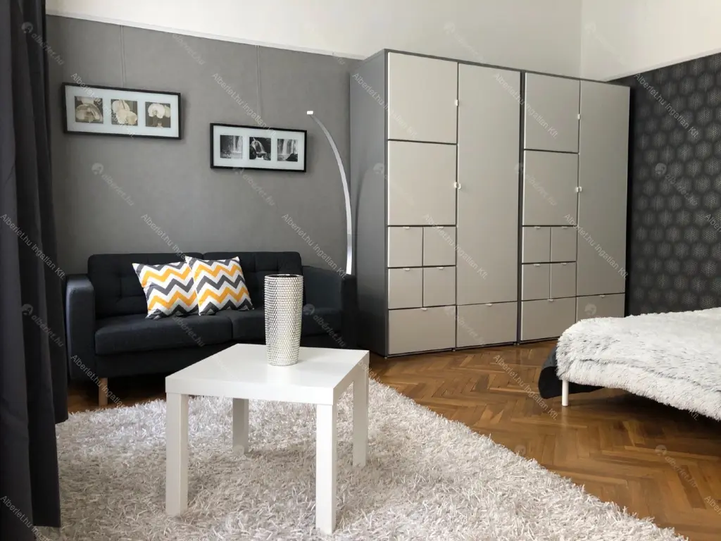 Kiadó albérlet 260000 Ft/hó áron: Budapest, VI. kerület  Szondi utca. Mérete: 34 nm, 1 szobás | Alberlet.hu - 6689712