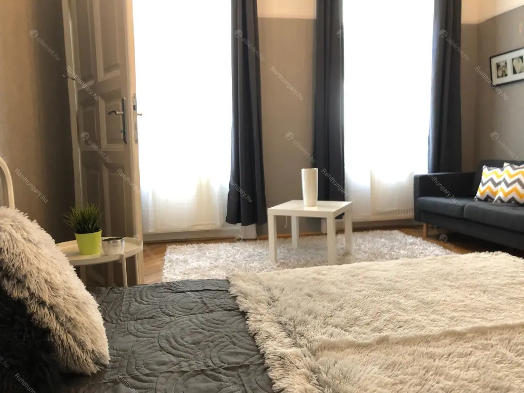 Kiadó albérlet 250000 Ft/hó áron: Budapest, VI. kerület  Szondi utca. Mérete: 34 nm, 1 szobás | Alberlet.hu - 6696641