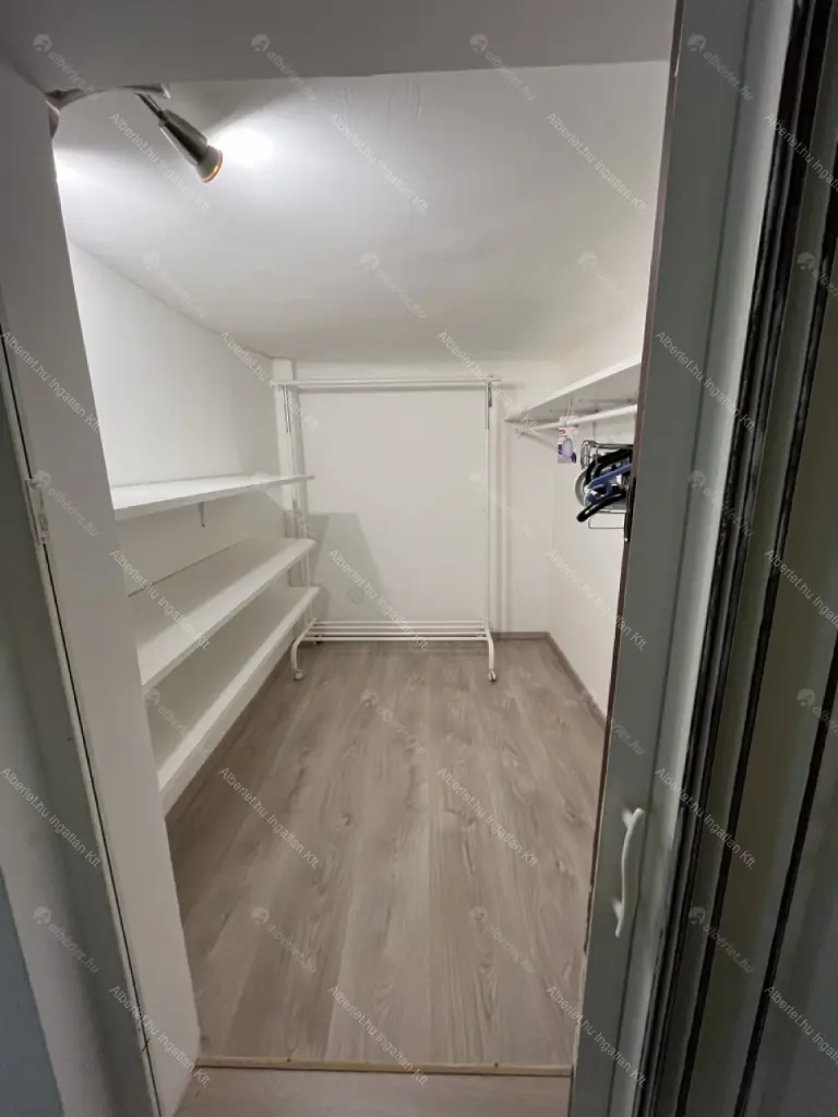 Kiadó albérlet 239000 Ft/hó áron: Budapest, VI. kerület  Szondi utca. Mérete: 38 nm, 1 szobás | Alberlet.hu - 6676119