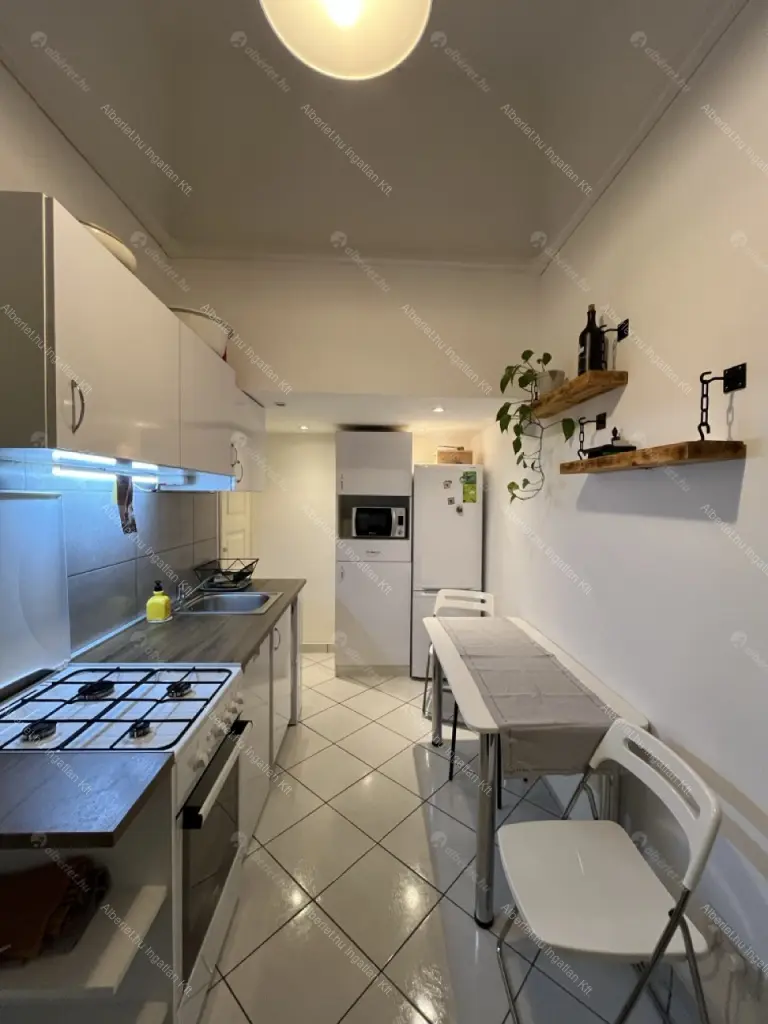 Kiadó albérlet 239000 Ft/hó áron: Budapest, VI. kerület  Szondi utca. Mérete: 38 nm, 1 szobás | Alberlet.hu - 6676126