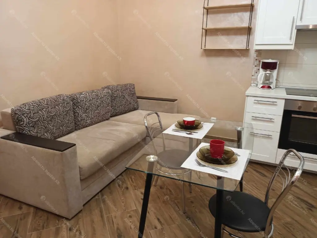 Kiadó albérlet 260000 Ft/hó áron: Budapest, VI. kerület  Szondi utca. Mérete: 50 nm, 3 szobás | Alberlet.hu - 6689666