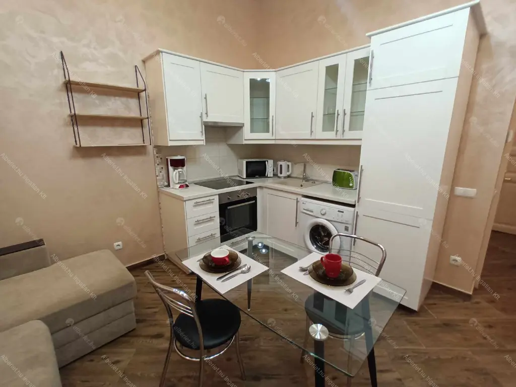 Kiadó albérlet 260000 Ft/hó áron: Budapest, VI. kerület  Szondi utca. Mérete: 50 nm, 3 szobás | Alberlet.hu - 6689667