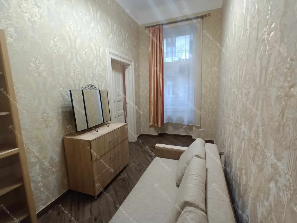 Kiadó albérlet 260000 Ft/hó áron: Budapest, VI. kerület  Szondi utca. Mérete: 50 nm, 3 szobás | Alberlet.hu - 6689671