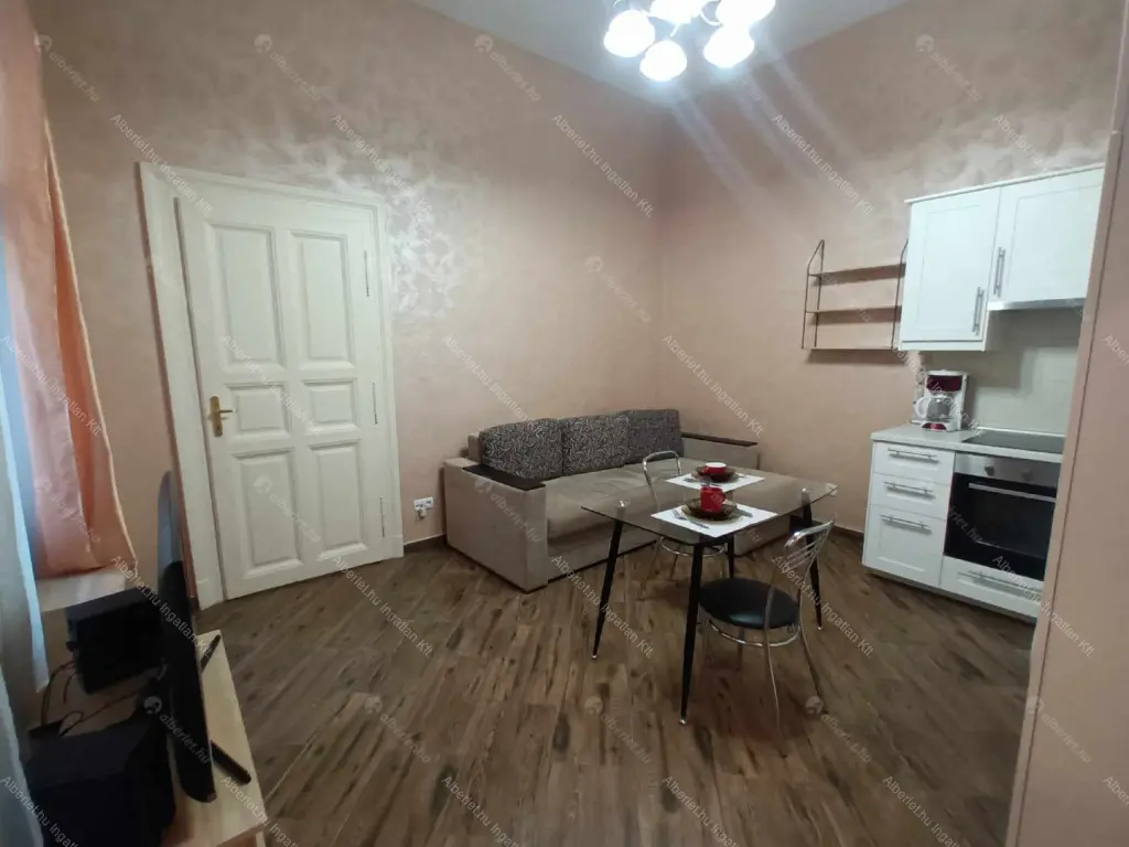 Kiadó albérlet 260000 Ft/hó áron: Budapest, VI. kerület  Szondi utca. Mérete: 50 nm, 3 szobás | Alberlet.hu - 6689674