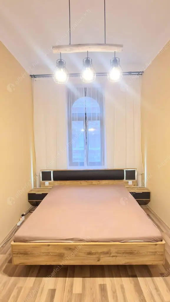 Kiadó albérlet 270000 Ft/hó áron: Budapest, VI. kerület  Szondi utca. Mérete: 55 nm, 2 szobás | Alberlet.hu - 6602003